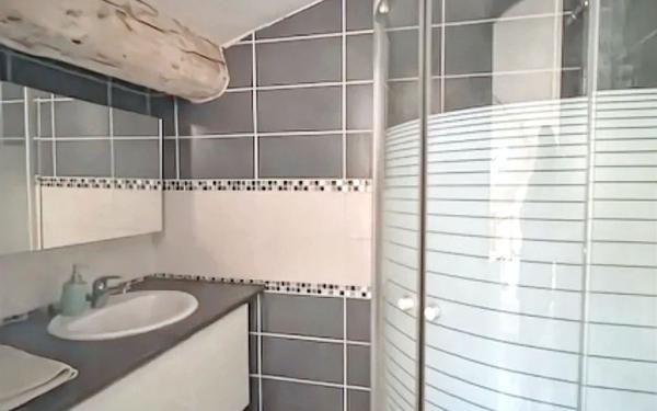 Appartement à louer    2 pièces • 44,94 m2 Nîmes