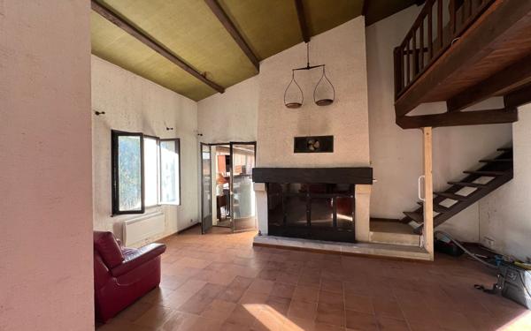 Maison à vendre    6 pièces • 150 m2 Barbentane