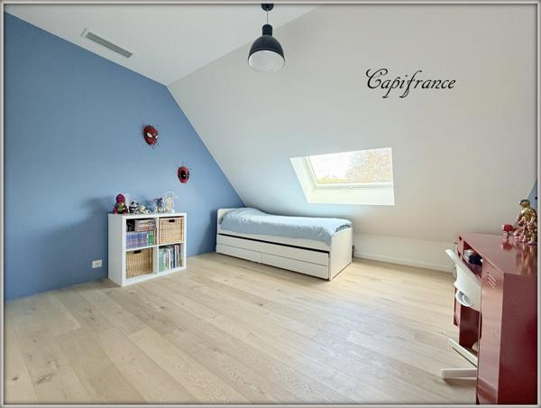 Magnifique maison contemporaine à vendre 7 pièces.