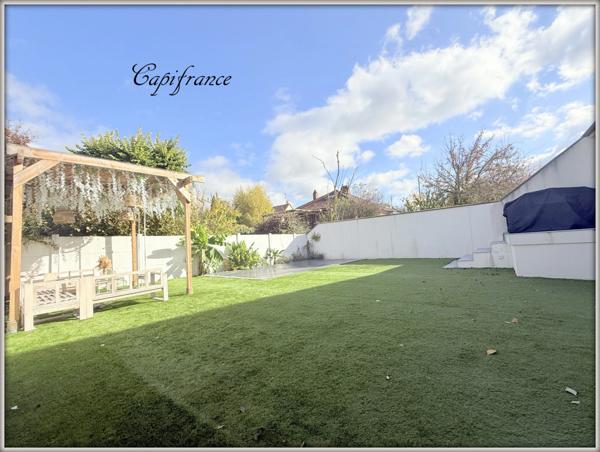 Magnifique maison contemporaine à vendre 7 pièces.