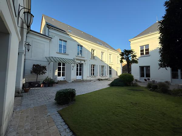 RARE -HOTEL PARTICULIER