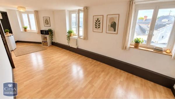 Appartement à louer 2 pièces 32.29m² Azay-le-Rideau (37190)
