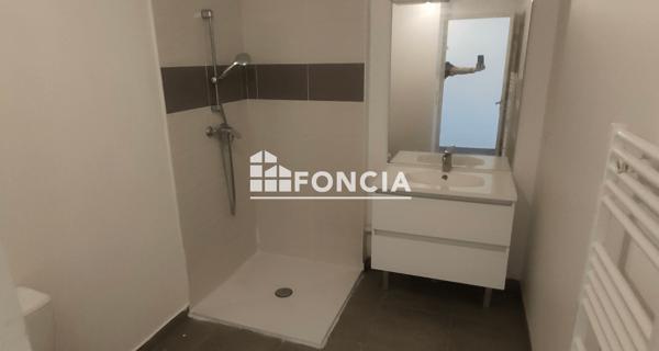 Location Studio 30.7 m² - Marseille 13010