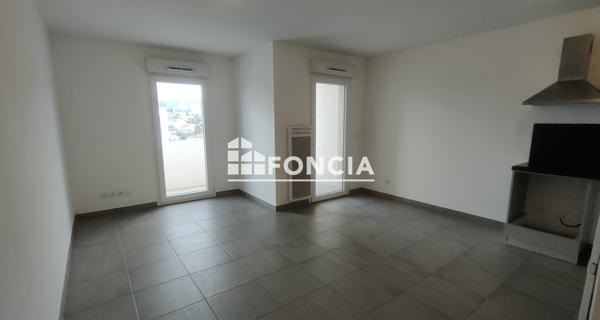 Location Studio 30.7 m² - Marseille 13010