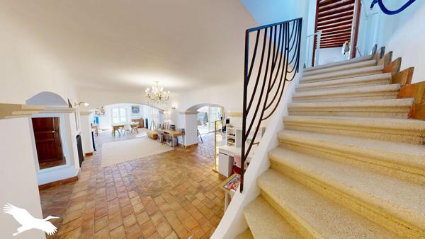 Maison à vendre |                                       Marseille 13 |                                        5 pièces  |  220 m²