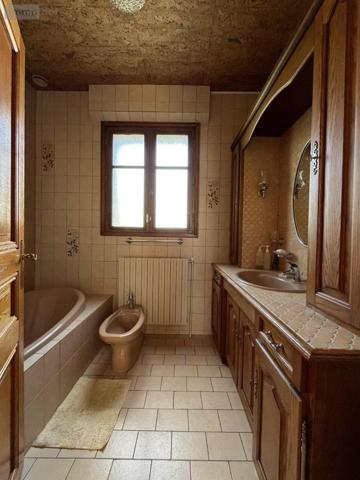 Maison à vendre à Laon dans l'Aisne (02000), ref : 02002-337