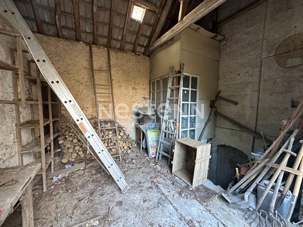 Vente charmante maison de 101.72 m² avec 2 chambres, centre ville de Château-du-Loir (72500)