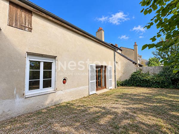 Vente charmante maison de 101.72 m² avec 2 chambres, centre ville de Château-du-Loir (72500)