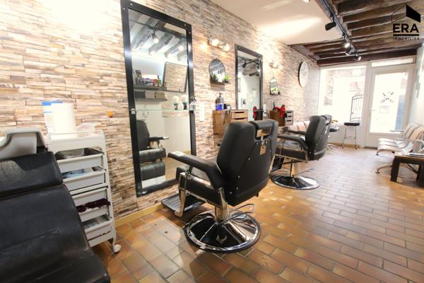 Local commercial Corbeil Essonnes 2 pièce(s) 24 m2