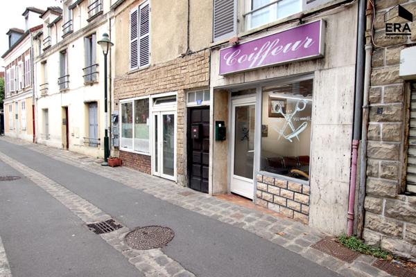 Local commercial Corbeil Essonnes 2 pièce(s) 24 m2