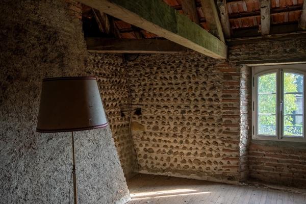 Maubourguet (65) - À vendre Maison de maître de 265 m² + terrain constructible et dépendances au calme.