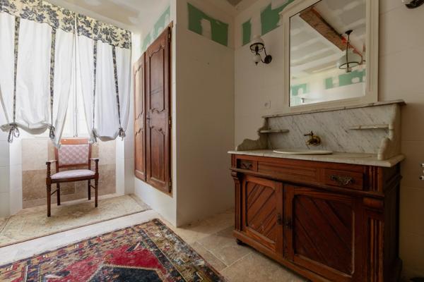 Maubourguet (65) - À vendre Maison de maître de 265 m² + terrain constructible et dépendances au calme.