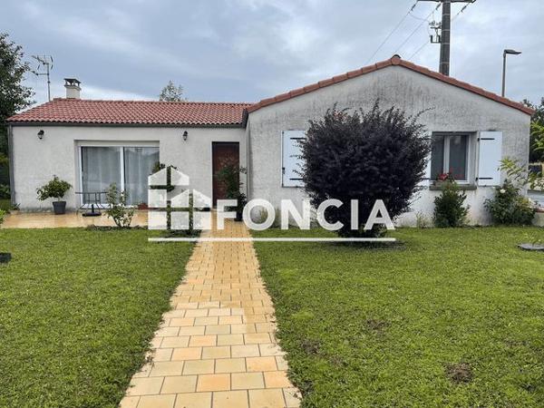 Location Maison 5 pièces 96.92 m² - 41 RUE JACQUES LEMERCIER Niort 79000