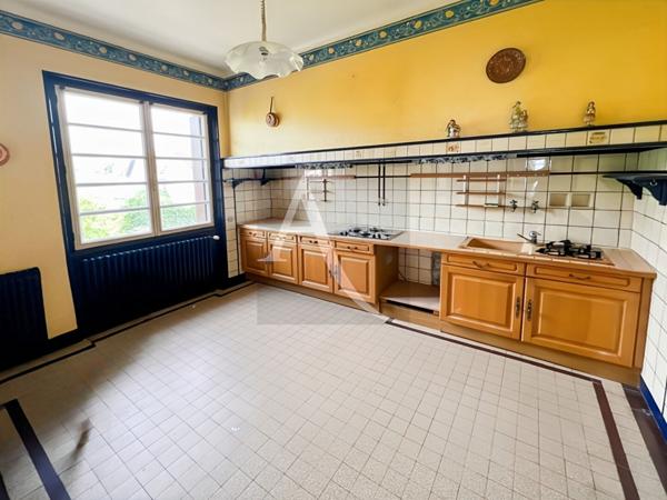 EXCLUSIVITE L'ADRESSE Charmante maison de ville avec jardin au bord du Lot