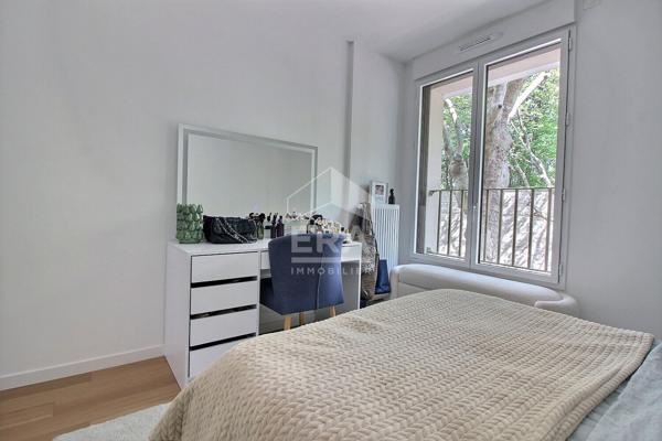 T3 LOGGIA PARKING CLICHY LIMITE LEVALLOIS 