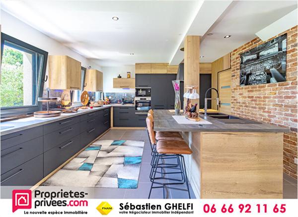 à la porte de BLOIS belle maison contemporaine avec piscine