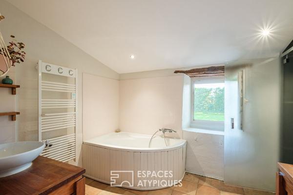 Maison principale avec grand gîte meublé, deux petits gîtes et piscine