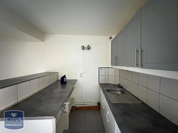 Appartement à louer 1 pièce 40.03m² Saint-Laurent-sur-Saône (01750)