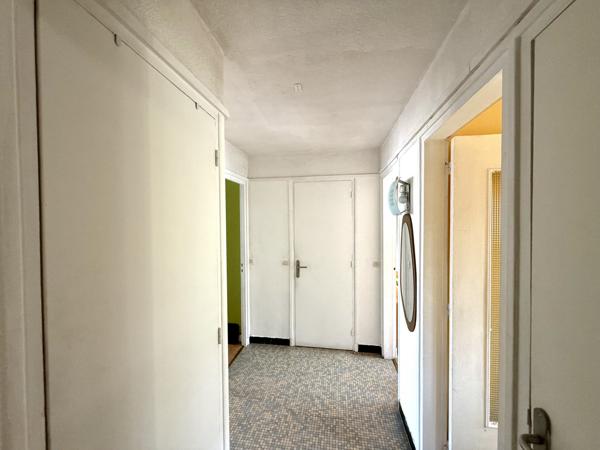 Aulnay-sous-Bois (93600) 3 Pièces centre-ville devant RER B