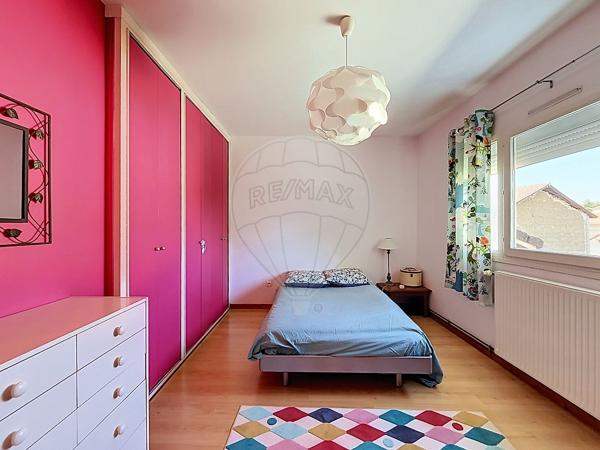 Maison 5 chambre(s) à vendre - L'Isle-d'Abeau, Isère - 38