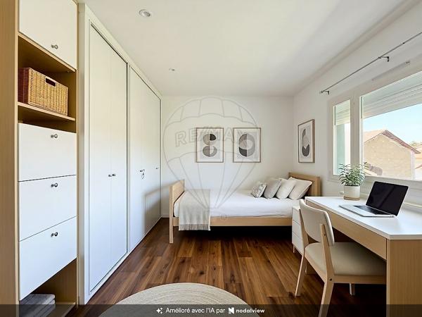 Maison 5 chambre(s) à vendre - L'Isle-d'Abeau, Isère - 38