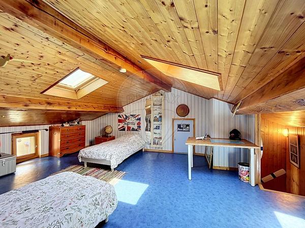 Maison 5 chambre(s) à vendre - L'Isle-d'Abeau, Isère - 38