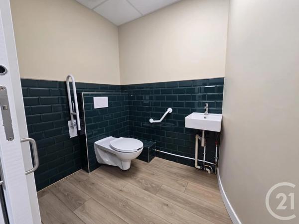 à vendre  84,60 m 2   ST MAUR DES FOSSES  - 94