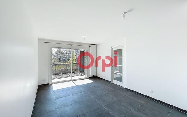 Appartement à louer    3 pièces •  Saint-Julien-en-Genevois