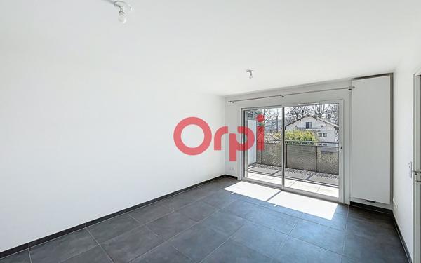 Appartement à louer    3 pièces •  Saint-Julien-en-Genevois