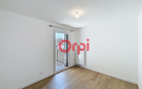 Appartement à louer    3 pièces •  Saint-Julien-en-Genevois