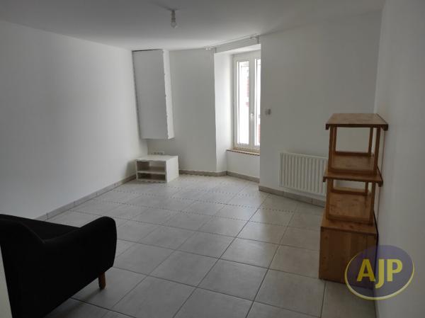 Location appartement Sevremoine : 485 € - AJP Immobilier Saint-Macaire-en-Mauges