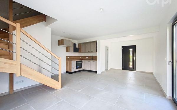 Maison à vendre    6 pièces • 127 m2 Excenevex