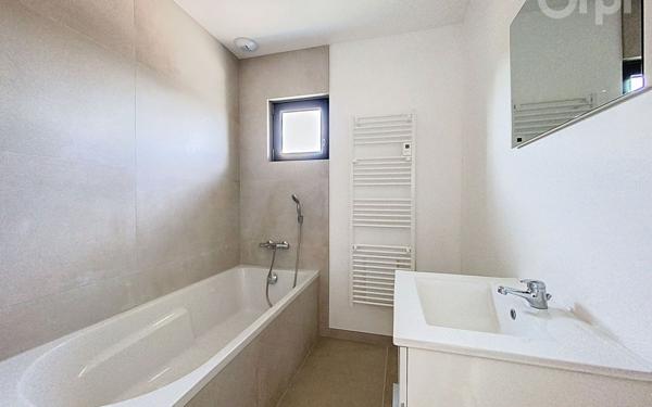 Maison à vendre    6 pièces • 127 m2 Excenevex