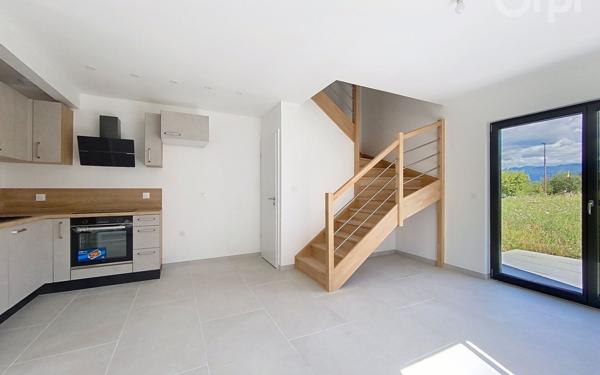 Maison à vendre    6 pièces • 127 m2 Excenevex