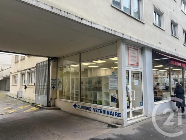 Parking à vendre  970 m 2   PARIS  - 75015
