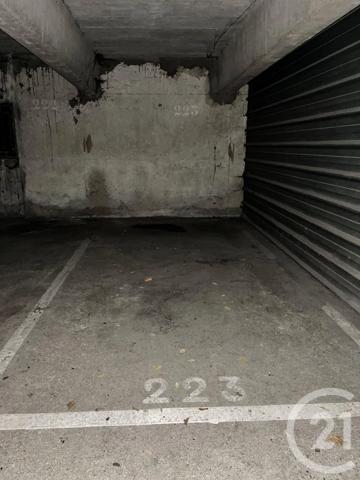 Parking à vendre  970 m 2   PARIS  - 75015