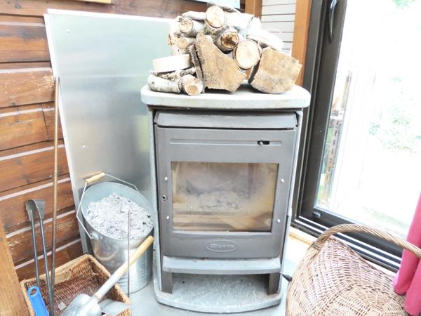Chalet 2 pièces de plain pied avec véranda-salon 53m²