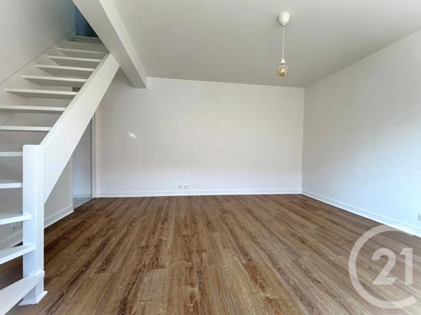 Appartement F2 à vendre  2 pièces - 49,25 m 2   ETAMPES  - 91