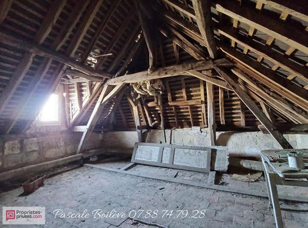 Maison de Bourg à rénover de 187 m² avec dépendances et terrain constructible - Noyant-Villages (49490)