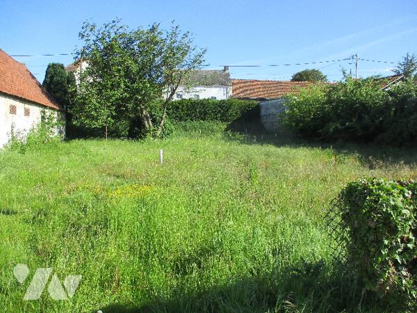 DELETTES : 1 parcelle de 1330 m2 env