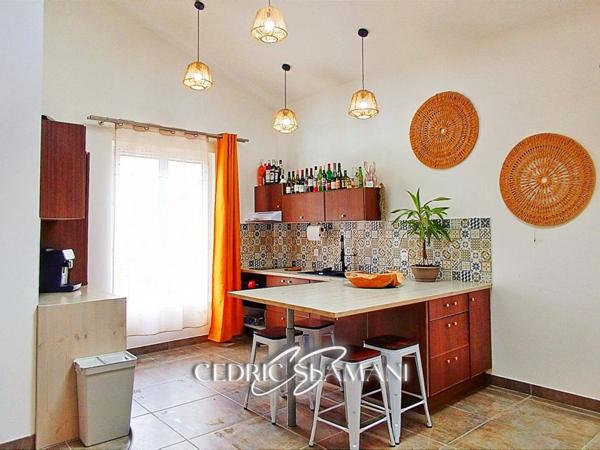 MAISON PLAIN PIED 70 M2, 2 CHAMBRE, CUISINE AMERICAINE, SALON CATHEDRALE, SALLE D EAU, WC, JARDIN, GARAGE