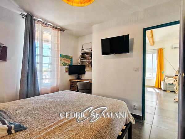 MAISON PLAIN PIED 70 M2, 2 CHAMBRE, CUISINE AMERICAINE, SALON CATHEDRALE, SALLE D EAU, WC, JARDIN, GARAGE