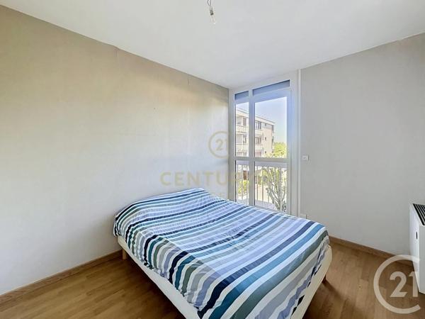 Appartement F2 à vendre  2 pièces - 43,29 m 2   NOISY LE GRAND  - 93