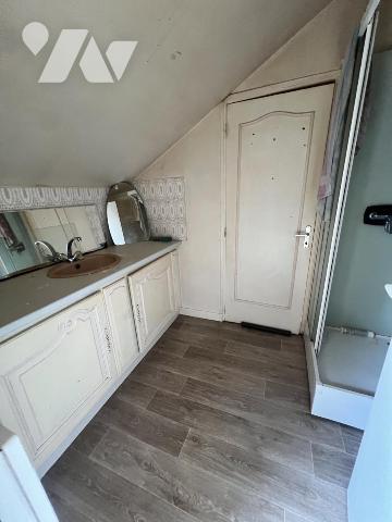 bâtiment en pierres