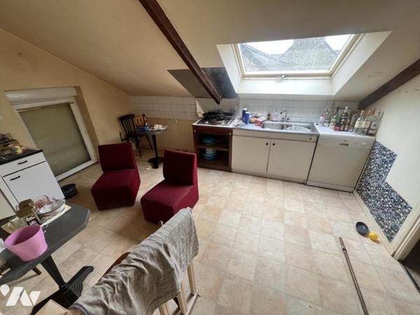 bâtiment en pierres