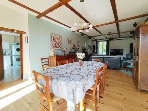 Maison à PLOERMEL, 56800 - 8 pièces 200m²