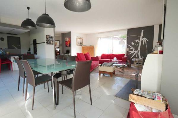 Royan, Pontaillac, Sous la glycine, une maison de plain-pied !