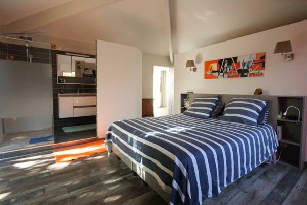 Royan, Pontaillac, Sous la glycine, une maison de plain-pied !