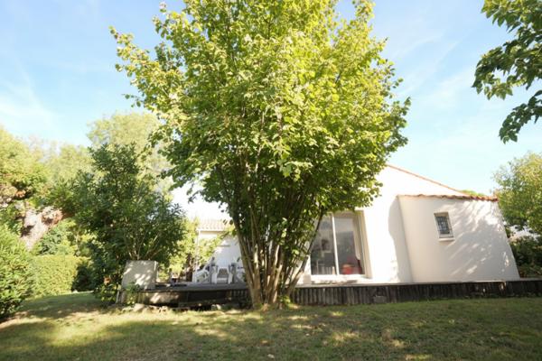 Royan, Pontaillac, Sous la glycine, une maison de plain-pied !