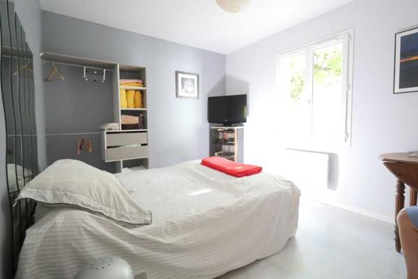 Royan, Pontaillac, Sous la glycine, une maison de plain-pied !